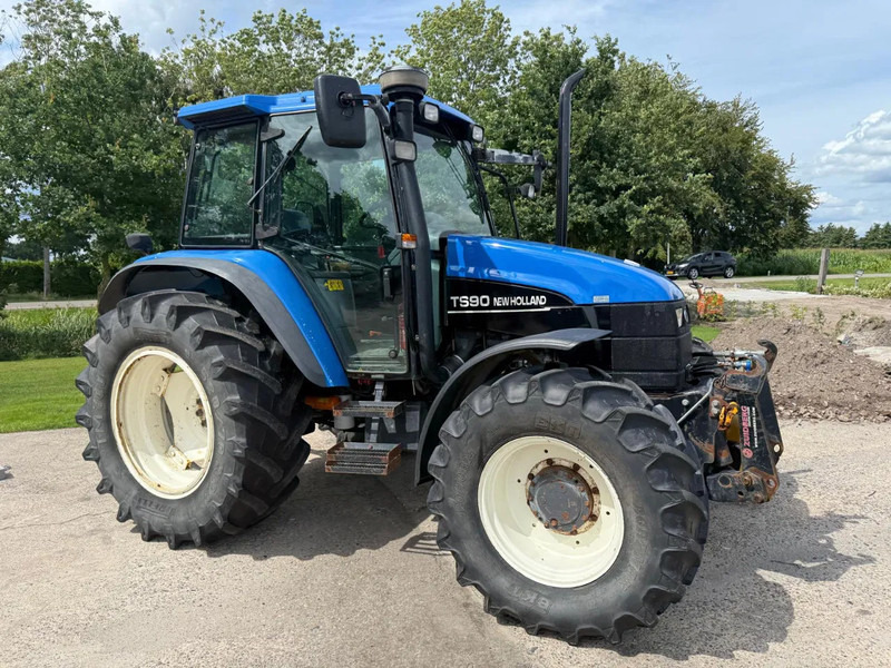 New Holland TS90 TS 90 FH FA Trekker EX OVERHEID - جرار: صورة 5 New Holland TS90 TS 90 FH FA Trekker EX OVERHEID - جرار: صورة 5