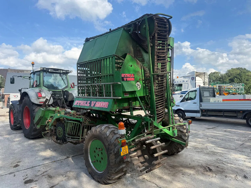 Onbekend Stoll V202 Bietenrooier Getrokken bietenrooier - حصادة البنجر: صورة 3 Onbekend Stoll V202 Bietenrooier Getrokken bietenrooier - حصادة البنجر: صورة 3