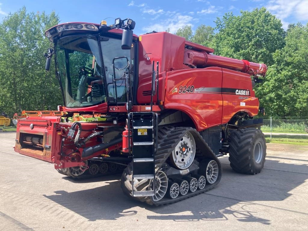 Case IH 9240 - حصادة موحَّدة: صورة 1 Case IH 9240 - حصادة موحَّدة: صورة 1