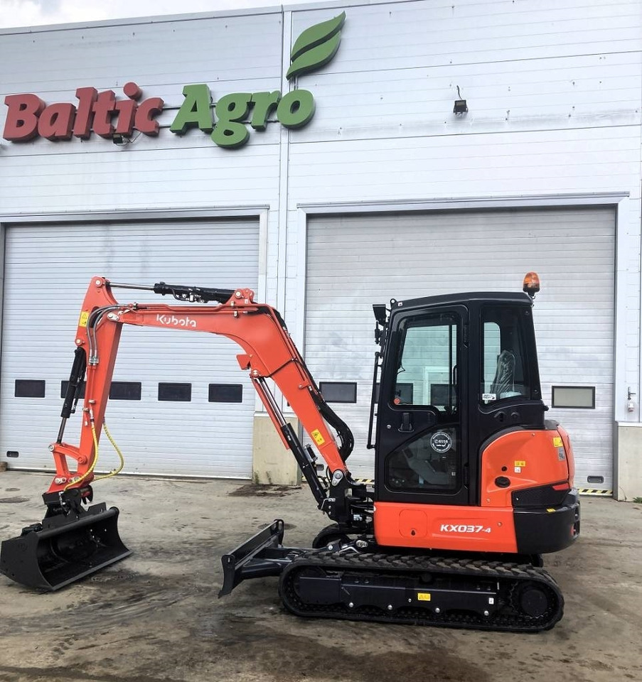 Kubota KX037-4 - حفارة مُصَّغرة: صورة 4 Kubota KX037-4 - حفارة مُصَّغرة: صورة 4