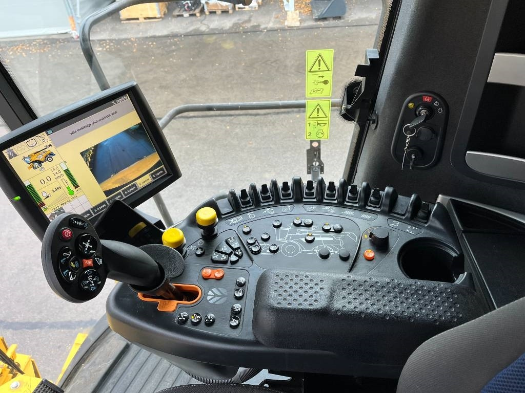 حصادة موحَّدة New Holland CR 9.90: صورة 7