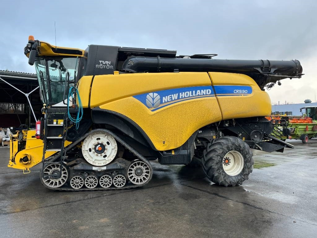 New Holland CR 9.90 - حصادة موحَّدة: صورة 2 New Holland CR 9.90 - حصادة موحَّدة: صورة 2
