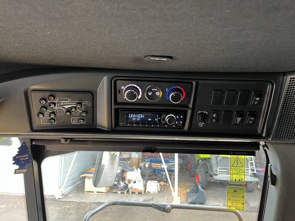 حصادة موحَّدة New Holland CR 9.90: صورة 8