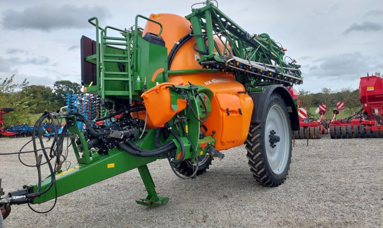 Amazone UX 5200 - 28m med Ama-Select - بخاخ مقطورة: صورة 3 Amazone UX 5200 - 28m med Ama-Select - بخاخ مقطورة: صورة 3
