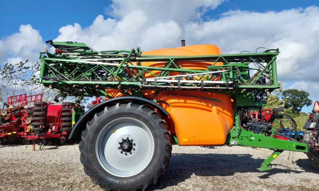 Amazone UX 6200 Super 36-24m med GPS - بخاخ مقطورة: صورة 3 Amazone UX 6200 Super 36-24m med GPS - بخاخ مقطورة: صورة 3