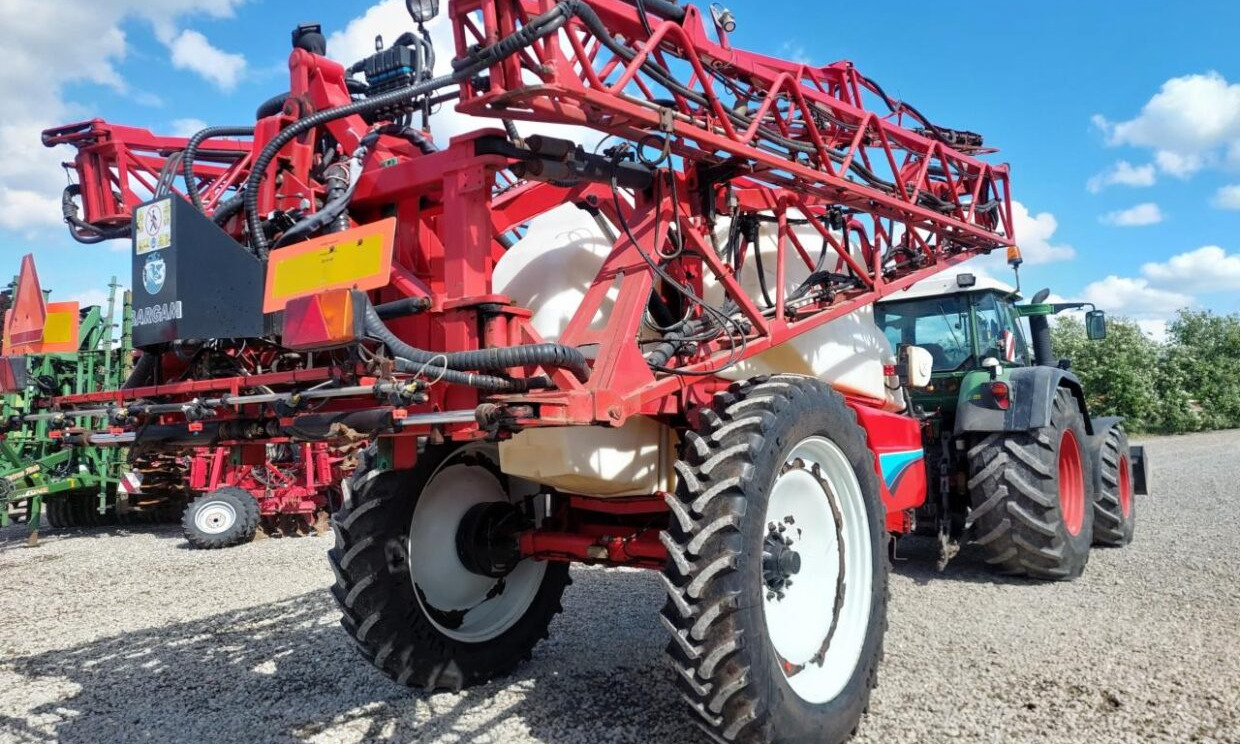 Bargam Compact 6200 - 24-36m med GPS - بخاخ مقطورة: صورة 3 Bargam Compact 6200 - 24-36m med GPS - بخاخ مقطورة: صورة 3