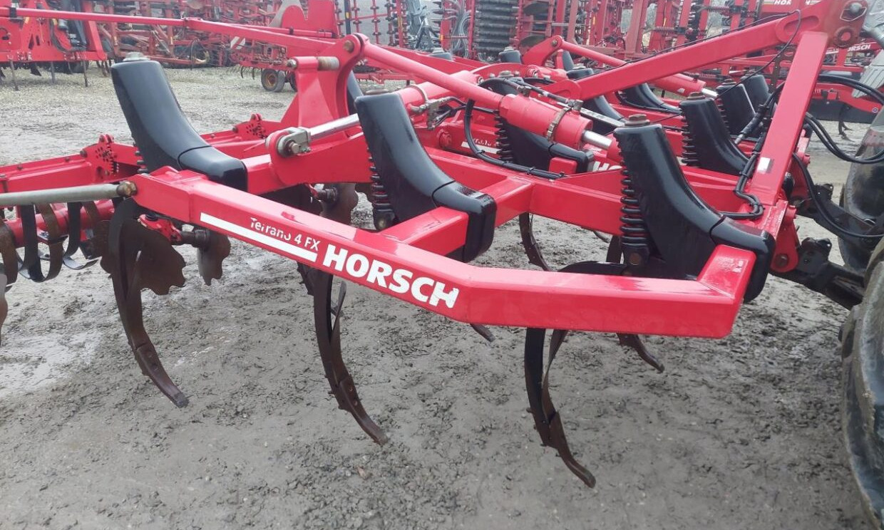 Horsch Terrano 4 FX - زحافة: صورة 2 Horsch Terrano 4 FX - زحافة: صورة 2