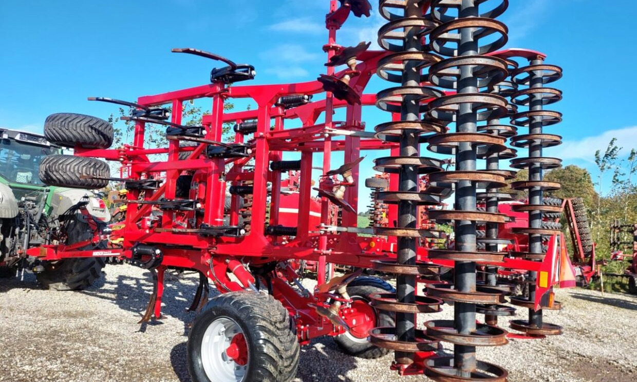 Horsch Terrano 6.3 GX - زحافة: صورة 3 Horsch Terrano 6.3 GX - زحافة: صورة 3