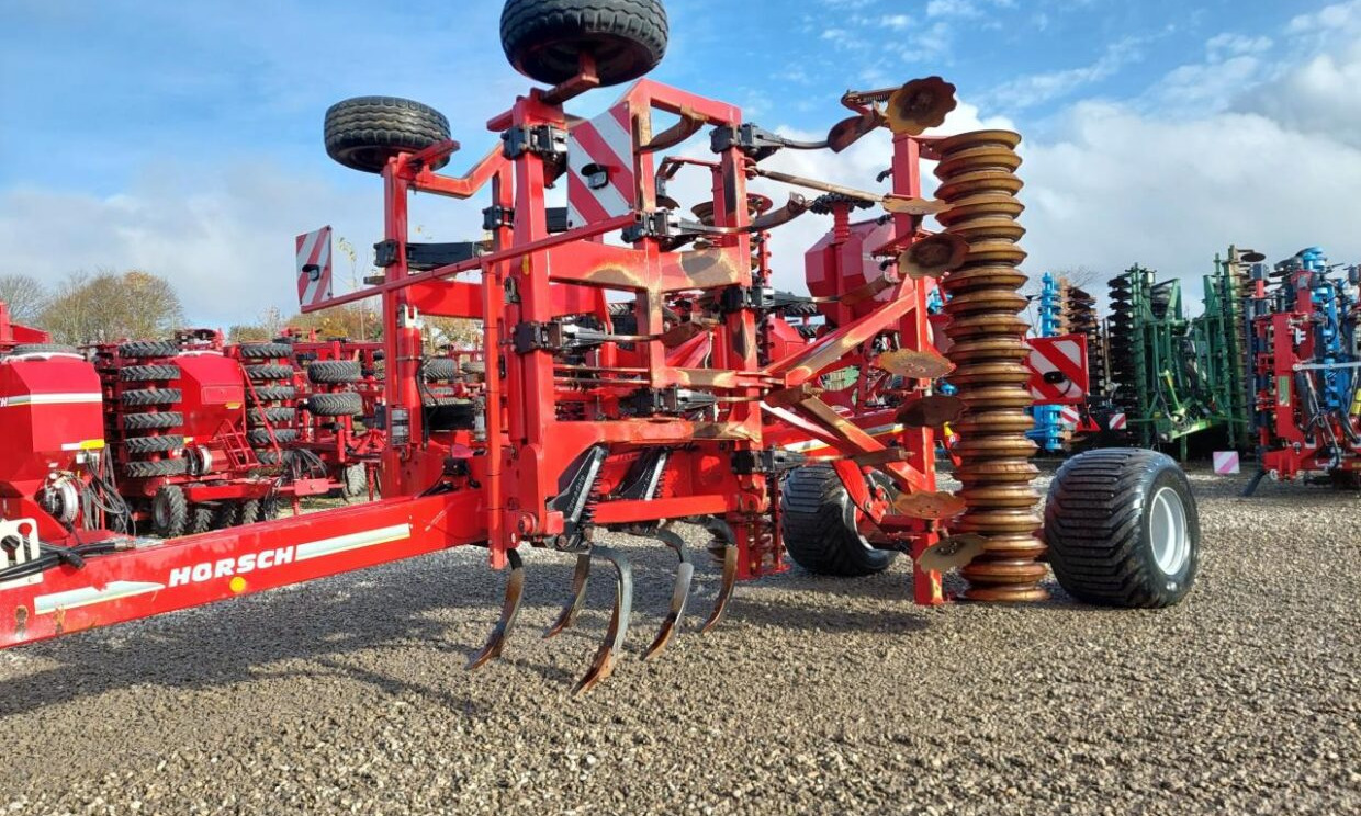 Horsch Terrano 6 FX med DouDrill - زحافة: صورة 1 Horsch Terrano 6 FX med DouDrill - زحافة: صورة 1