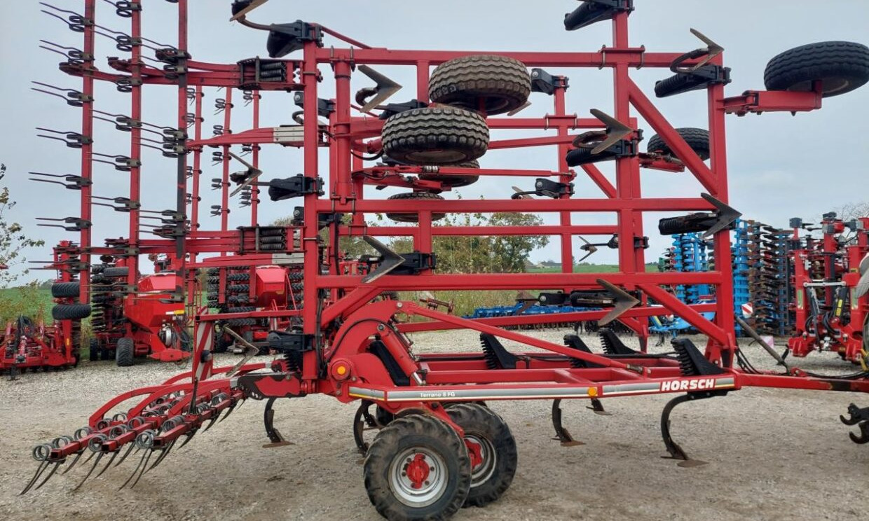 Horsch Terrano 8 FG - زحافة: صورة 3 Horsch Terrano 8 FG - زحافة: صورة 3