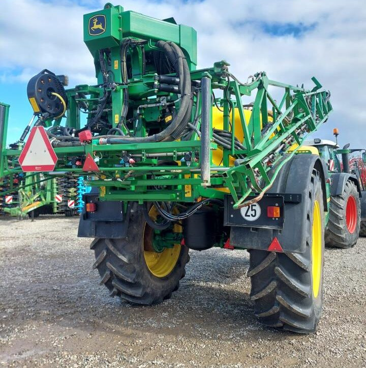 John Deere R962i PowrSpray 36-24m - بخاخ مقطورة: صورة 4 John Deere R962i PowrSpray 36-24m - بخاخ مقطورة: صورة 4