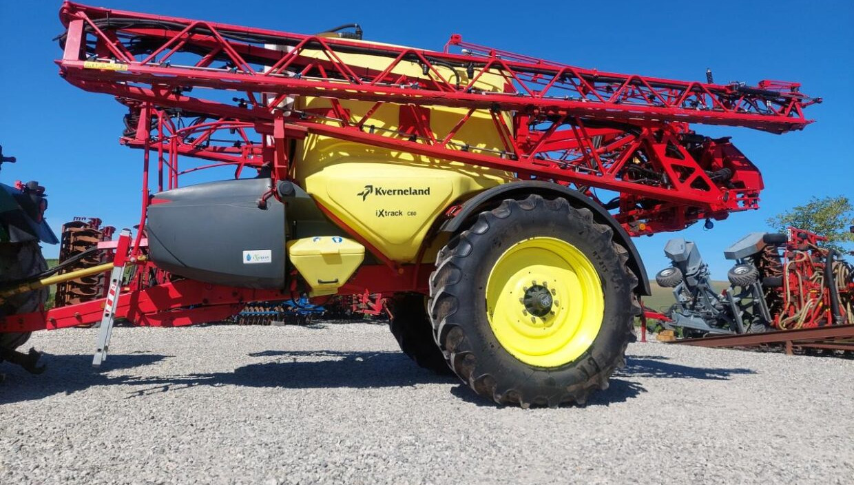 Kverneland IXtrack C60 - 36m - بخاخ مقطورة: صورة 1 Kverneland IXtrack C60 - 36m - بخاخ مقطورة: صورة 1