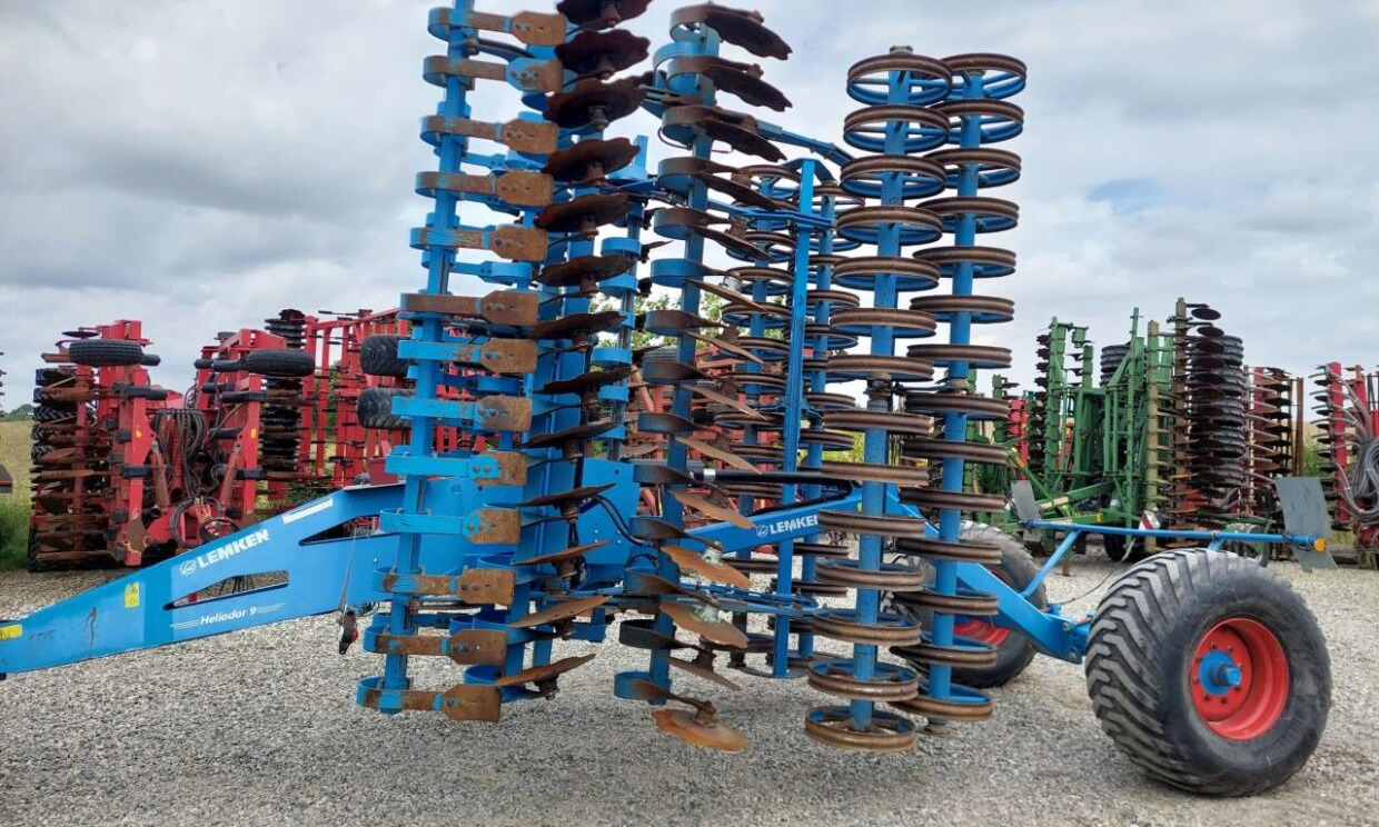 Lemken Heliodor 9/700 KA - قرص مسلفة: صورة 1 Lemken Heliodor 9/700 KA - قرص مسلفة: صورة 1