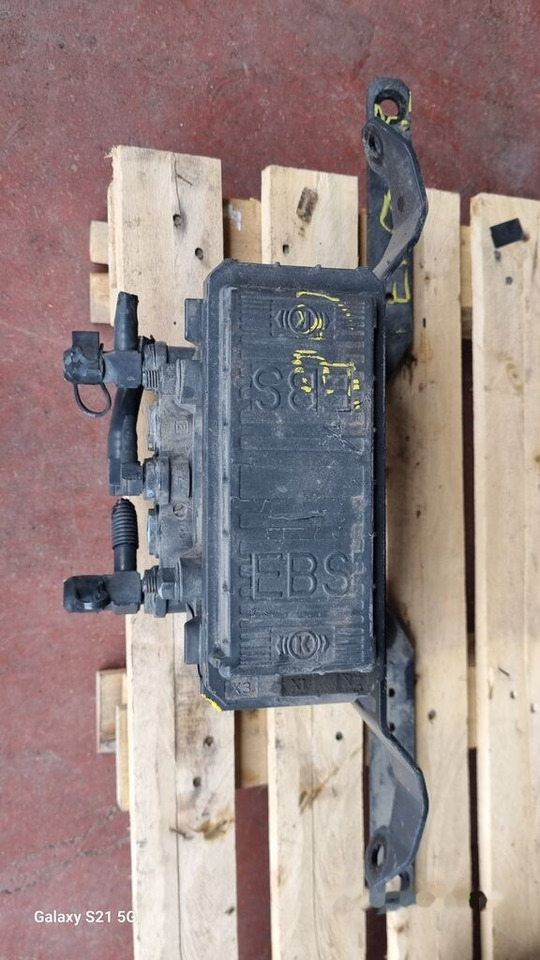 KNORR-BREMSE Knorr-Bremse AIR DRYER Mercedes-Benz ACTROS MP4 - صمام الفرامل - شاحنة: صورة 3 KNORR-BREMSE Knorr-Bremse AIR DRYER Mercedes-Benz ACTROS MP4 - صمام الفرامل - شاحنة: صورة 3