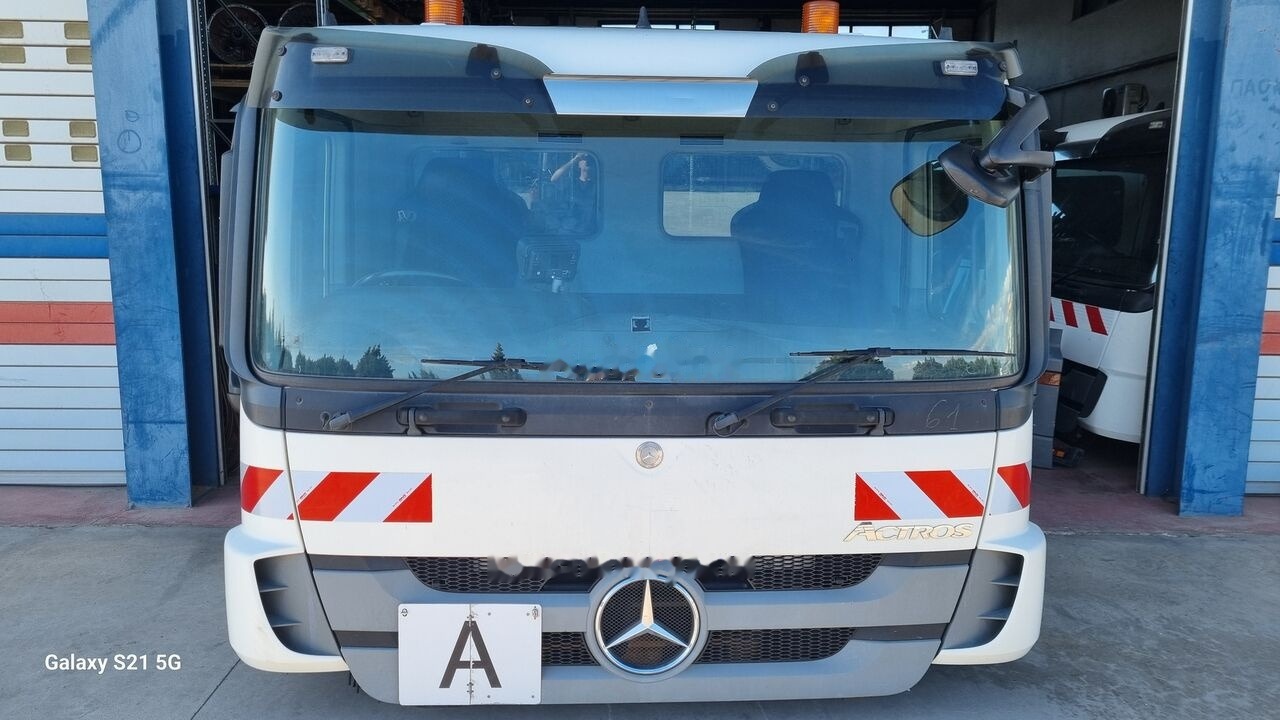 Mercedes-Benz CAB ACTROS SHORT EURO 5 A 9416002005 Mercedes-Benz MP3 ACTROS - كابينة - شاحنة: صورة 3 Mercedes-Benz CAB ACTROS SHORT EURO 5 A 9416002005 Mercedes-Benz MP3 ACTROS - كابينة - شاحنة: صورة 3