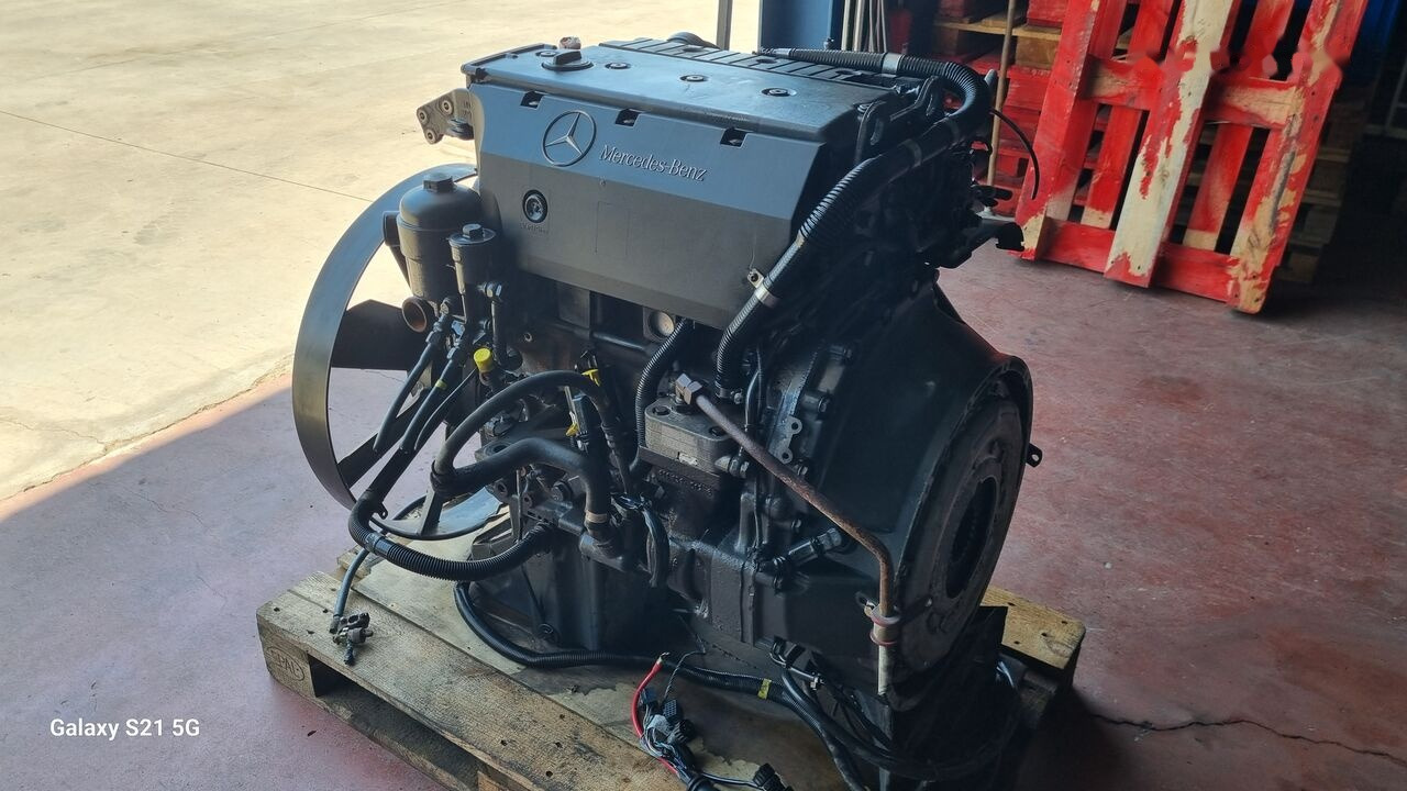 Mercedes-Benz MOTOR OM 924 LA EURO 5 OM 924 930   Mercedes-Benz ATEGO - محرك - شاحنة: صورة 3 Mercedes-Benz MOTOR OM 924 LA EURO 5 OM 924 930   Mercedes-Benz ATEGO - محرك - شاحنة: صورة 3