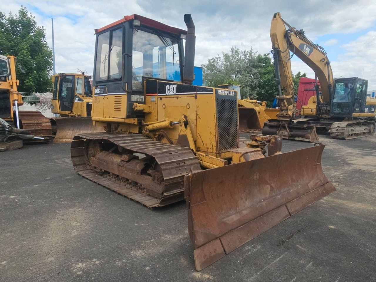 CAT D3C Raupe - جرافة: صورة 4 CAT D3C Raupe - جرافة: صورة 4