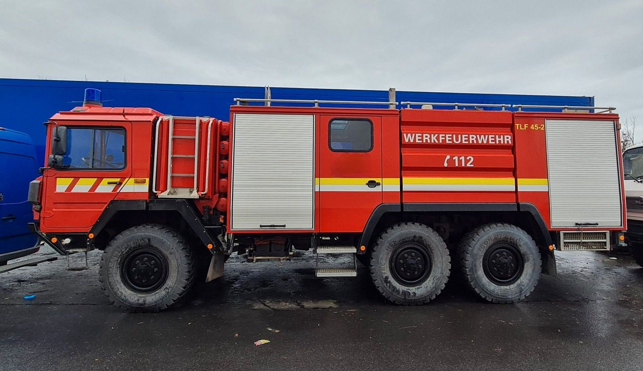 MAN 15.232 DF 6x6 KAT1 Feuerwehr TLF 4500/500 - شاحنة صهريج: صورة 1 MAN 15.232 DF 6x6 KAT1 Feuerwehr TLF 4500/500 - شاحنة صهريج: صورة 1