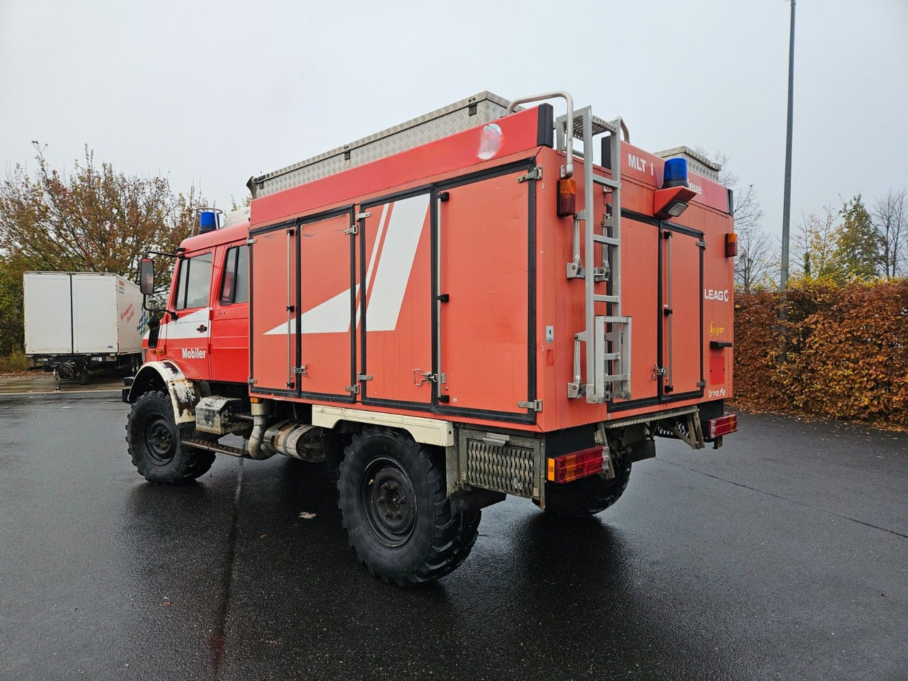 Unimog U4000 4x4 DOKA Tanklöschfahrzeug Feuerwehr - شاحنة صهريج: صورة 4 Unimog U4000 4x4 DOKA Tanklöschfahrzeug Feuerwehr - شاحنة صهريج: صورة 4