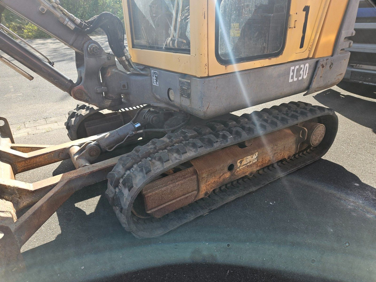 Volvo EC30 - حفارة مُصَّغرة: صورة 3 Volvo EC30 - حفارة مُصَّغرة: صورة 3