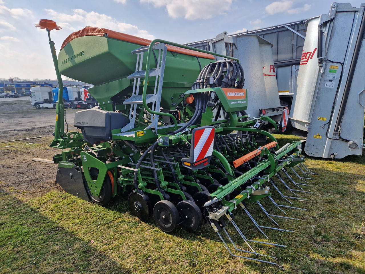 Amazone Centaya 3000 Super Harrow - آلة البذار متعددة الوظائف: صورة 4 Amazone Centaya 3000 Super Harrow - آلة البذار متعددة الوظائف: صورة 4