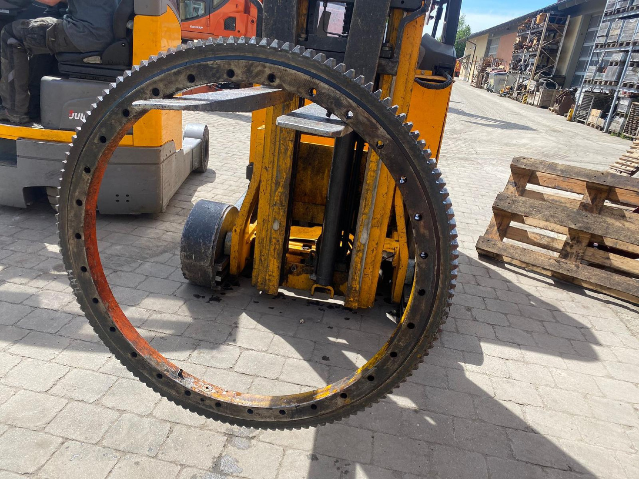 Atlas , O&K - محمل الدوران - آلات البناء: صورة 5 Atlas , O&K - محمل الدوران - آلات البناء: صورة 5