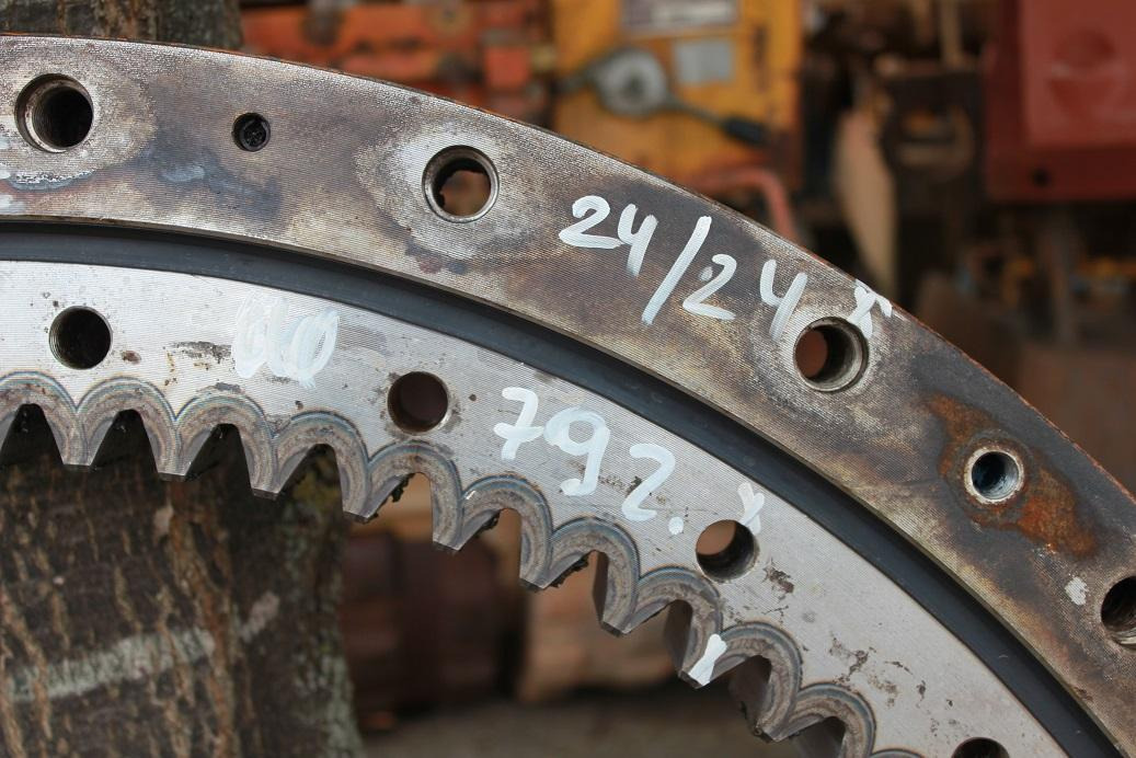 Case 788 LC - محمل الدوران - آلات البناء: صورة 2 Case 788 LC - محمل الدوران - آلات البناء: صورة 2