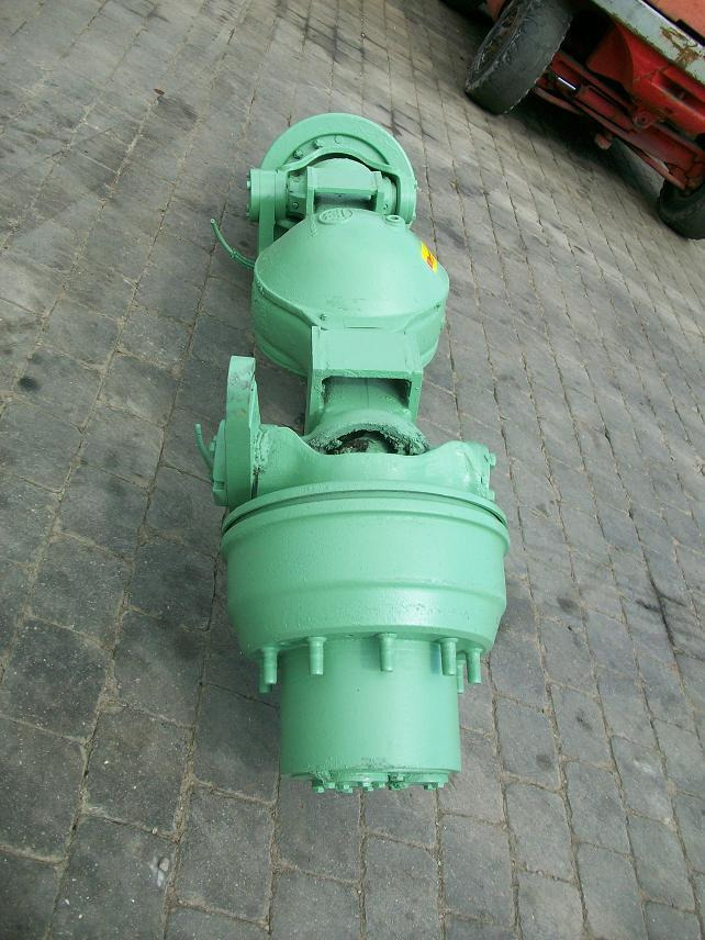 Caterpillar CAT-Eder M 600 - المحور و قطع الغيار - آلات البناء: صورة 4 Caterpillar CAT-Eder M 600 - المحور و قطع الغيار - آلات البناء: صورة 4
