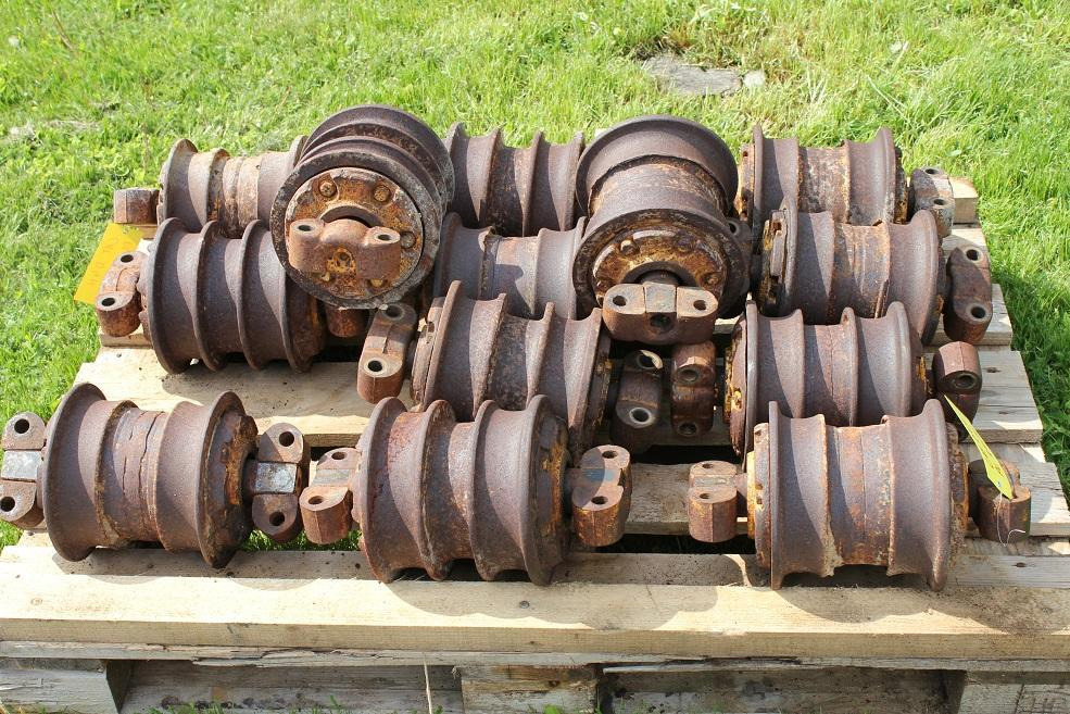 Caterpillar D 4-H - مسار الأسطوانة - آلات البناء: صورة 3 Caterpillar D 4-H - مسار الأسطوانة - آلات البناء: صورة 3