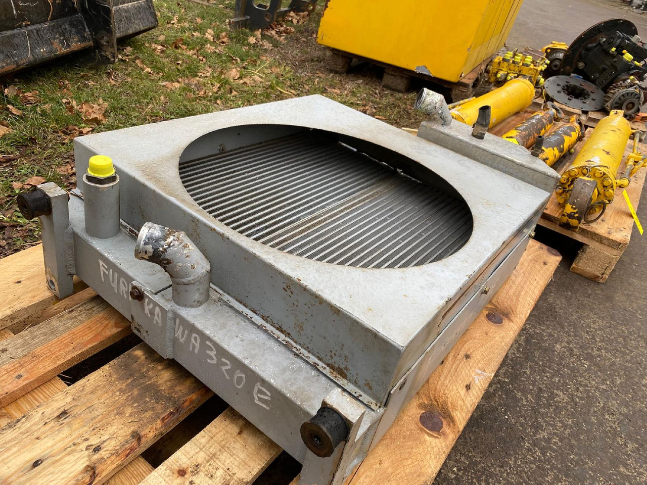 Furukawa 320 E - نظام التبريد - آلات البناء: صورة 2 Furukawa 320 E - نظام التبريد - آلات البناء: صورة 2