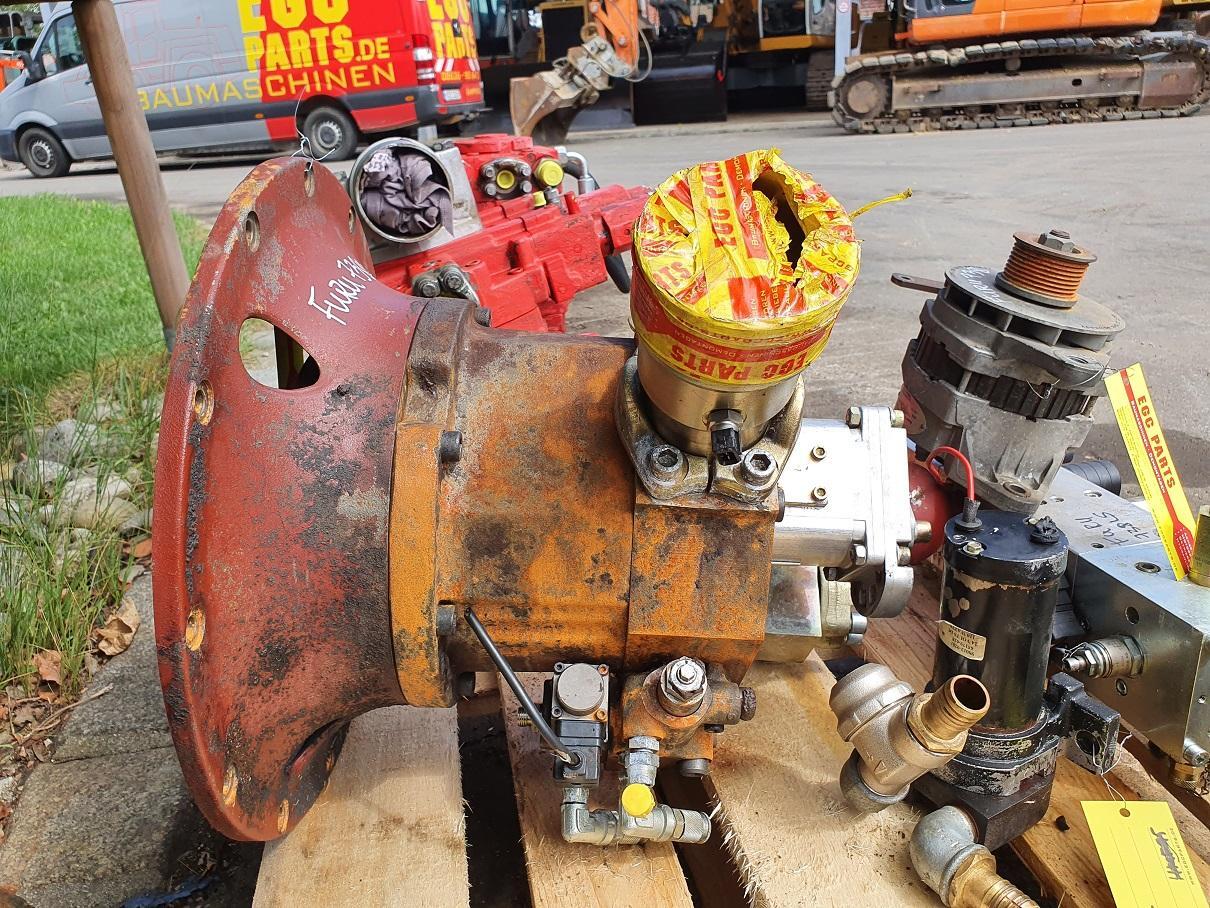 Furukawa 738 LS / Linde - مضخة هيدروليكية - آلات البناء: صورة 2 Furukawa 738 LS / Linde - مضخة هيدروليكية - آلات البناء: صورة 2