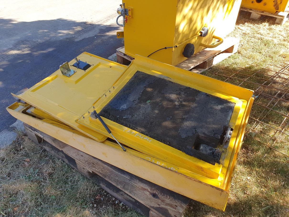 Furukawa 738 LS - هيكل السيارة الخارجية - حفار زحاف: صورة 4 Furukawa 738 LS - هيكل السيارة الخارجية - حفار زحاف: صورة 4