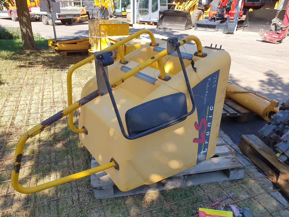 Furukawa 738 LS - هيكل السيارة الخارجية - حفار زحاف: صورة 5 Furukawa 738 LS - هيكل السيارة الخارجية - حفار زحاف: صورة 5