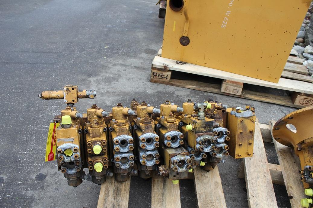 Furukawa W 625 - صمام هيدروليكي - آلات البناء: صورة 4 Furukawa W 625 - صمام هيدروليكي - آلات البناء: صورة 4