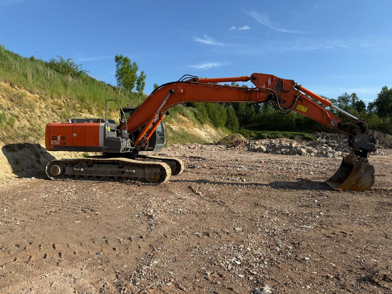 Hitachi ZX 250 LCN -3 - حفار زحاف: صورة 4 Hitachi ZX 250 LCN -3 - حفار زحاف: صورة 4