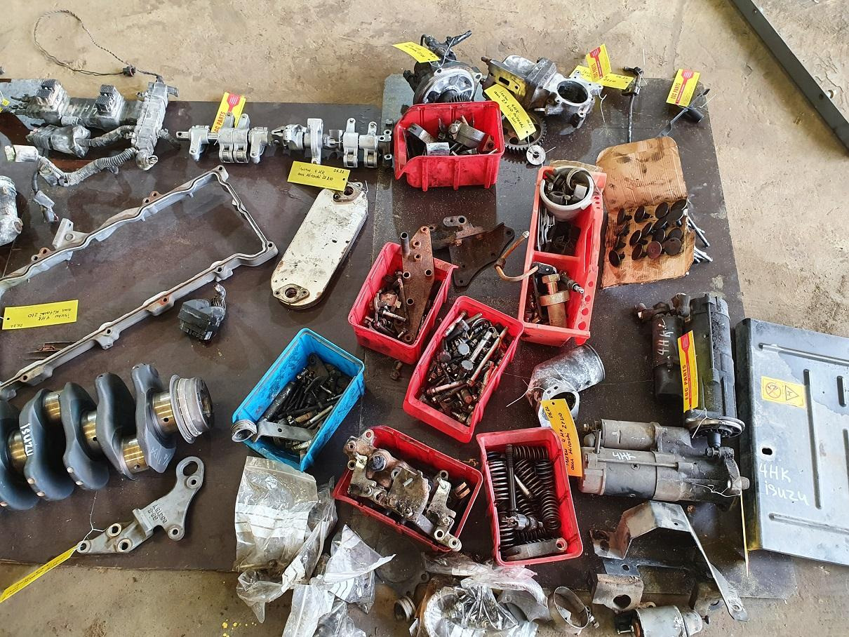 Isuzu 4HK 1X - حاجز الاسطوانة - شاحنة: صورة 5 Isuzu 4HK 1X - حاجز الاسطوانة - شاحنة: صورة 5