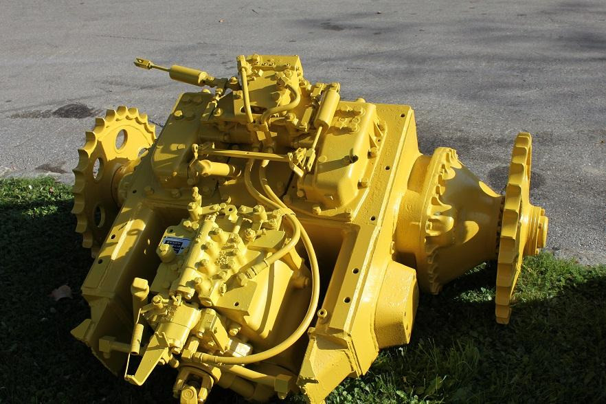 Komatsu D21 - محرك السفر - آلات البناء: صورة 2 Komatsu D21 - محرك السفر - آلات البناء: صورة 2