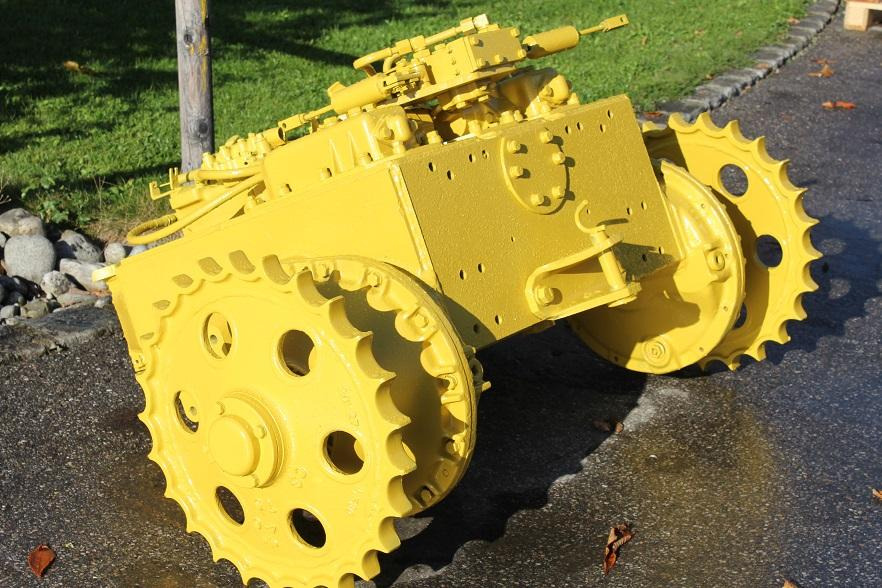 Komatsu D21 - محرك السفر - آلات البناء: صورة 1 Komatsu D21 - محرك السفر - آلات البناء: صورة 1