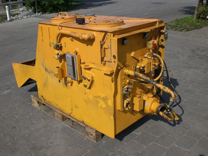 Liebherr 912 LC-Lit. - خزان هيدروليكي - آلات البناء: صورة 1 Liebherr 912 LC-Lit. - خزان هيدروليكي - آلات البناء: صورة 1