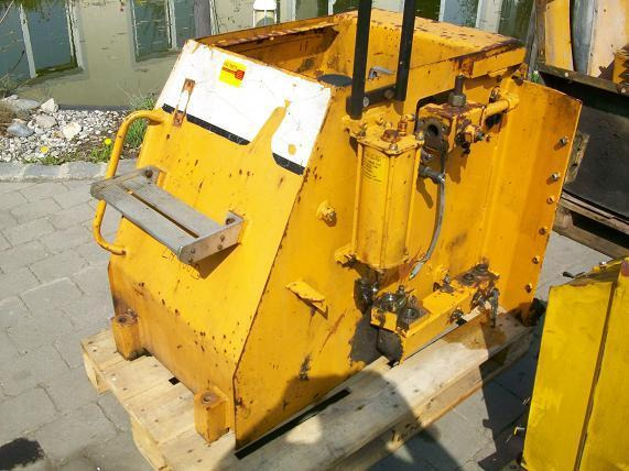 Liebherr A 900 B - خزان هيدروليكي - آلات البناء: صورة 2 Liebherr A 900 B - خزان هيدروليكي - آلات البناء: صورة 2