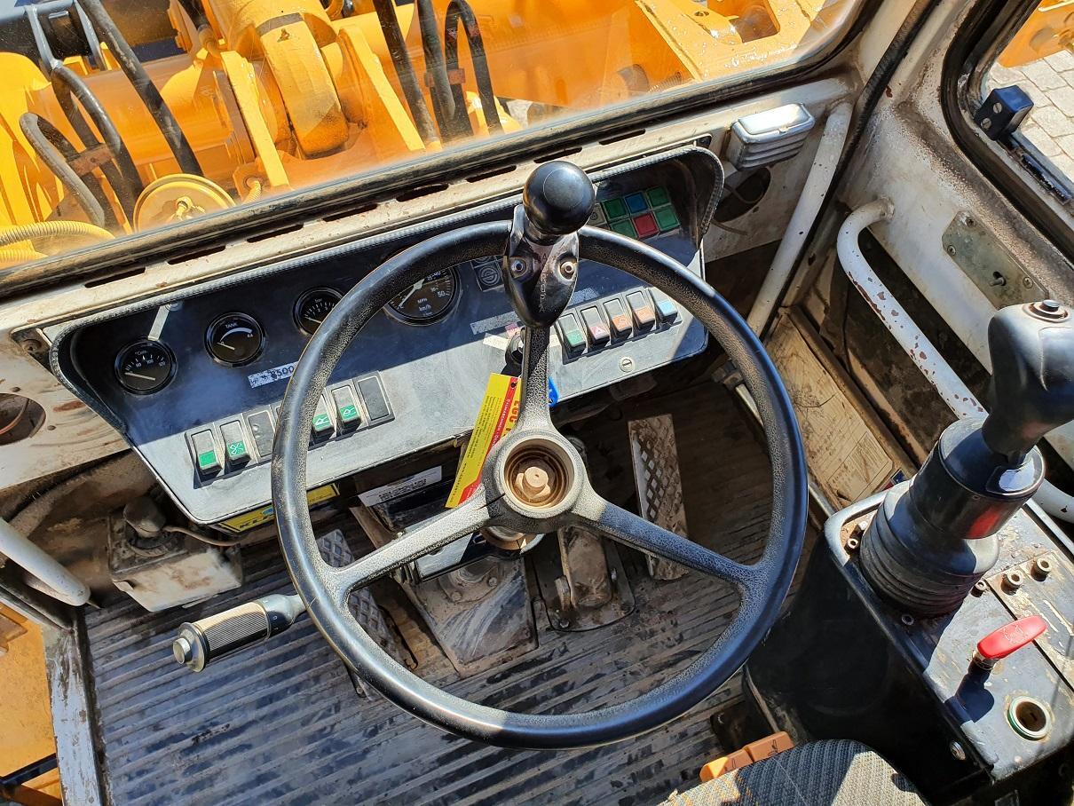 Liebherr L 521 - اللودر بعجل: صورة 3 Liebherr L 521 - اللودر بعجل: صورة 3