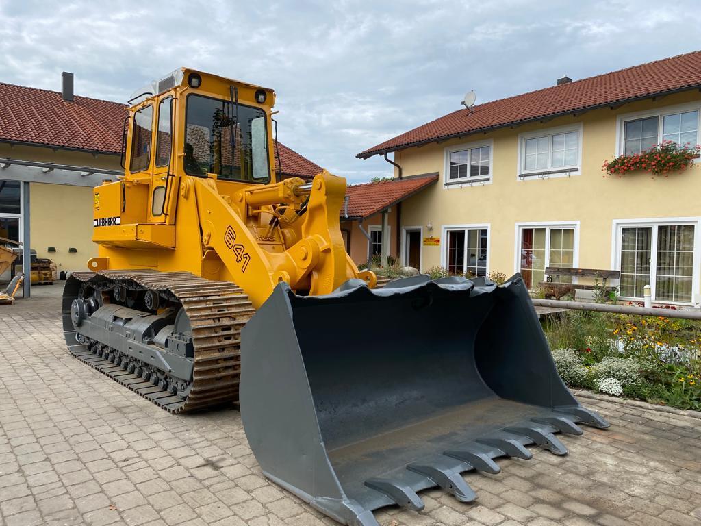 Liebherr LR 641 - اللودر المجنزر: صورة 1 Liebherr LR 641 - اللودر المجنزر: صورة 1