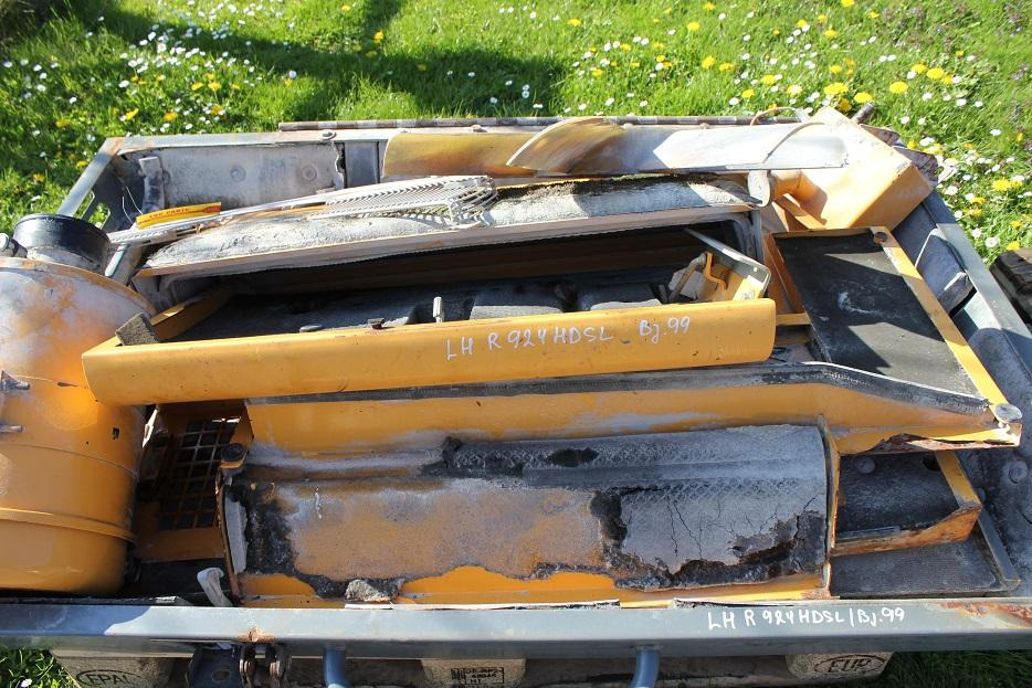 Liebherr R 924 HDSL - هيكل السيارة الخارجية - آلات البناء: صورة 4 Liebherr R 924 HDSL - هيكل السيارة الخارجية - آلات البناء: صورة 4