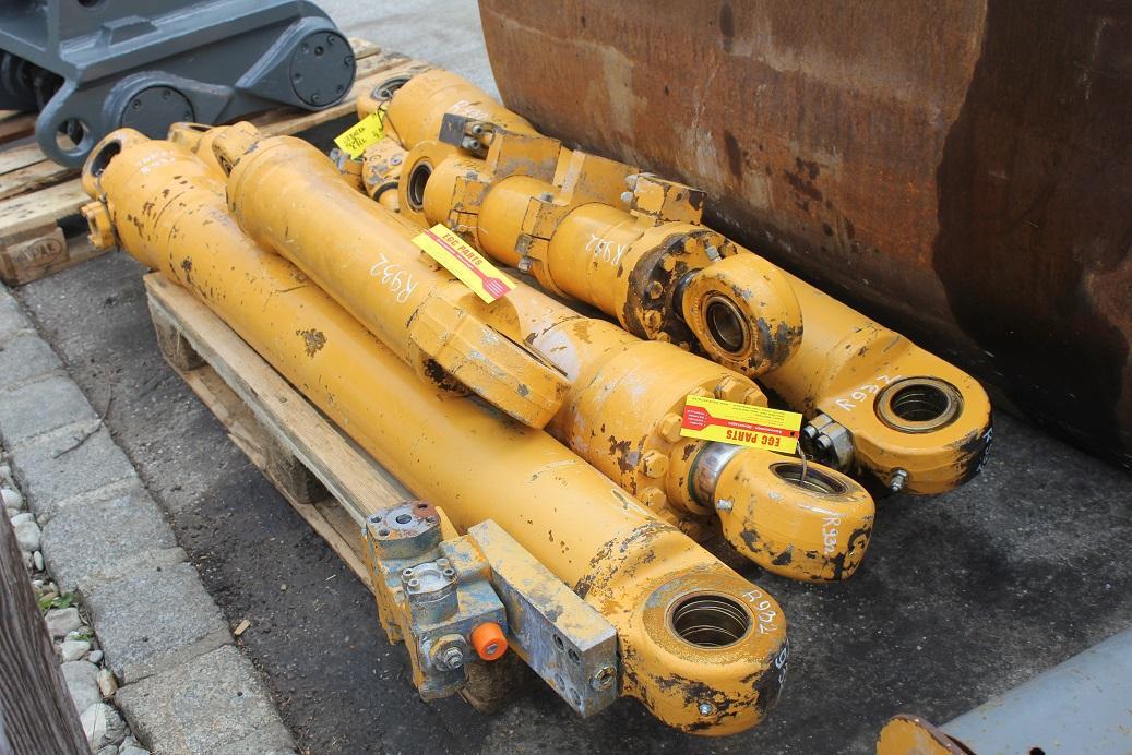 Liebherr R 932 LIT Tunnel - اسطوانة هيدروليكية - آلات البناء: صورة 2 Liebherr R 932 LIT Tunnel - اسطوانة هيدروليكية - آلات البناء: صورة 2