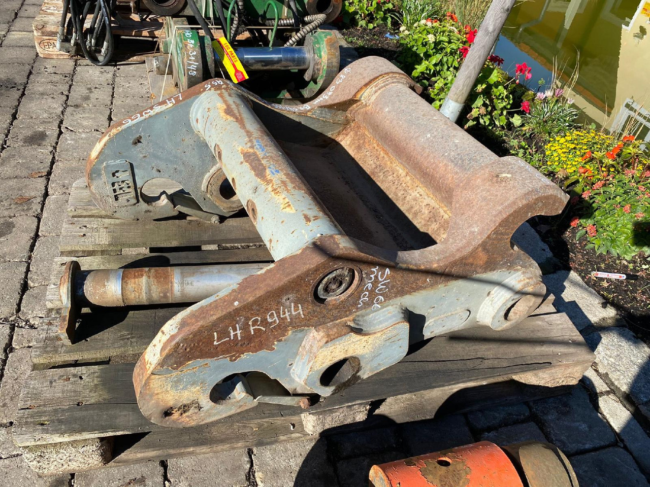 Liebherr SW 66 - قارنة توصيل هيدروليكي - آلات البناء: صورة 1 Liebherr SW 66 - قارنة توصيل هيدروليكي - آلات البناء: صورة 1