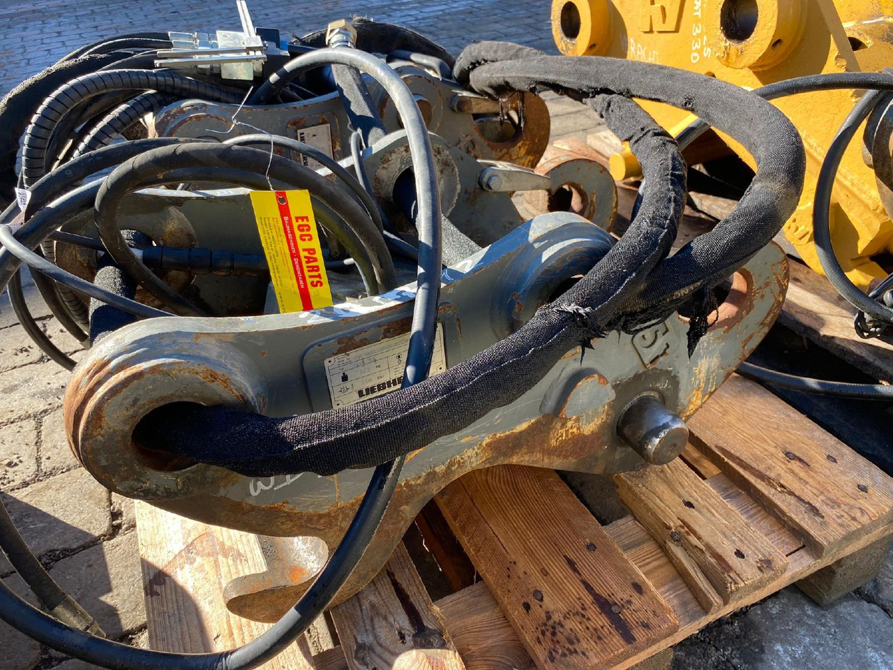 Liebherr SWA 33 - قارنة توصيل هيدروليكي - آلات البناء: صورة 1 Liebherr SWA 33 - قارنة توصيل هيدروليكي - آلات البناء: صورة 1