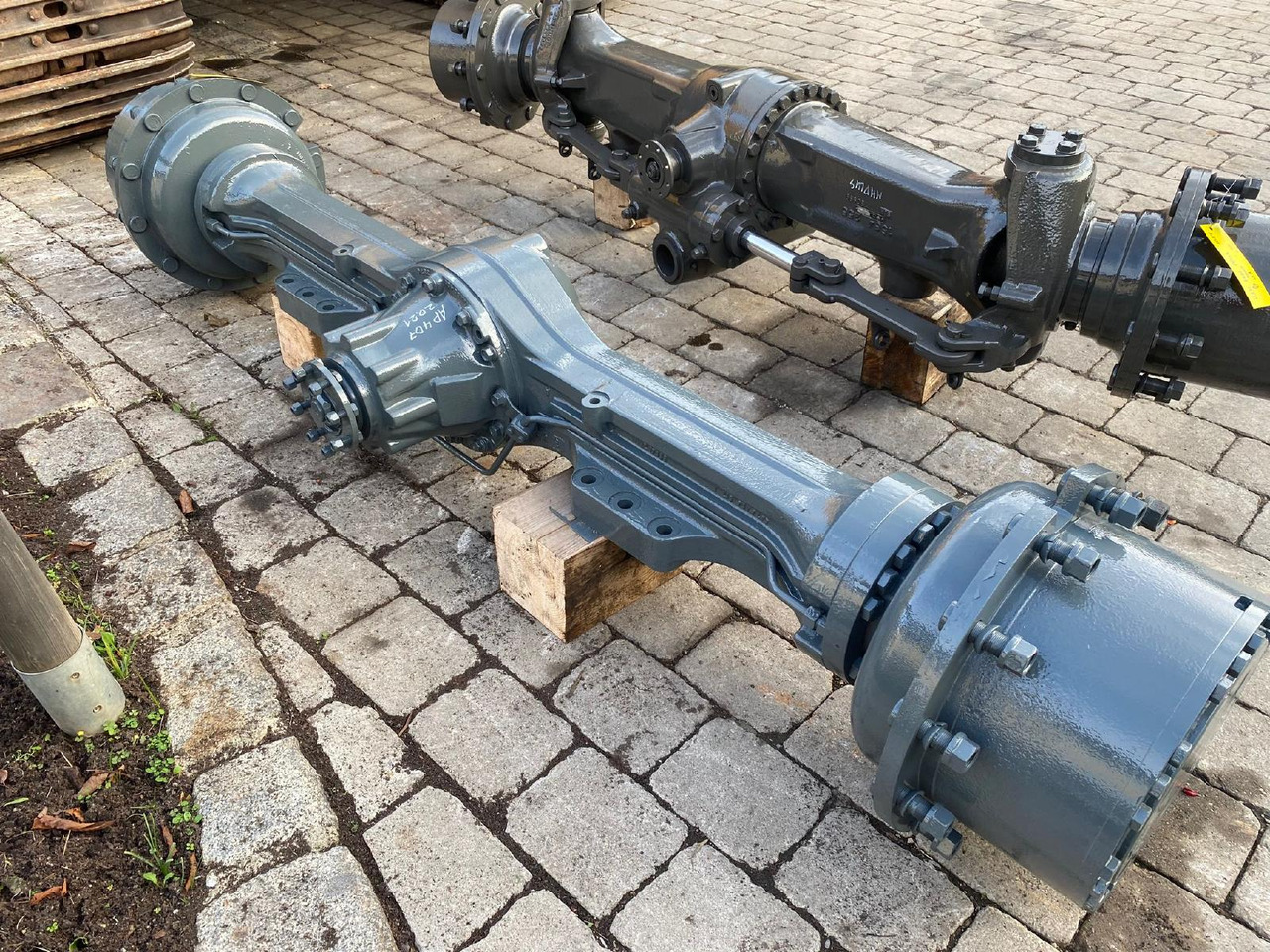 Liebherr ZF AP 409 aus LH L 531 - المحور و قطع الغيار - آلات البناء: صورة 4 Liebherr ZF AP 409 aus LH L 531 - المحور و قطع الغيار - آلات البناء: صورة 4