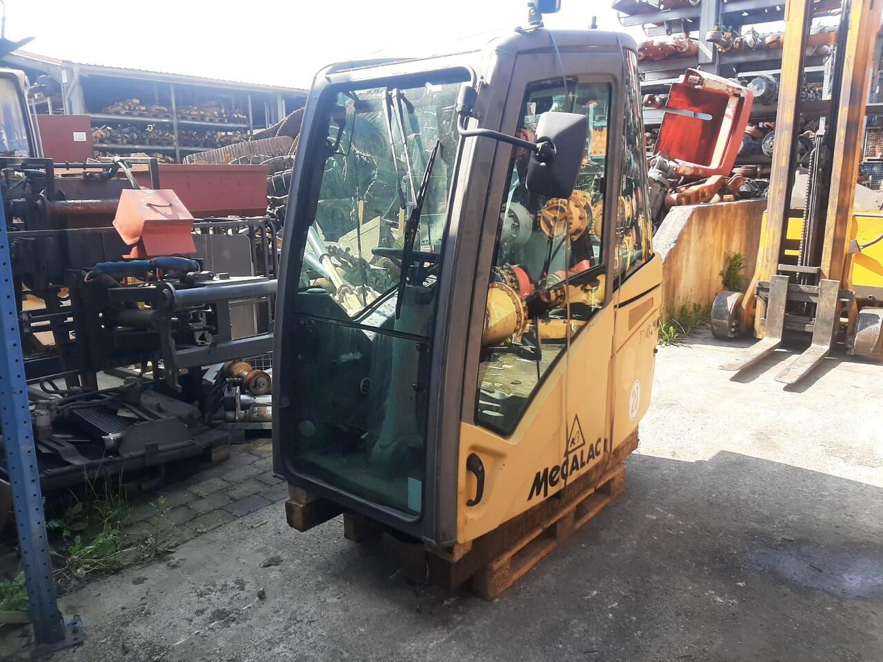 Mecalac 714 MW - كابينة - آلات البناء: صورة 1 Mecalac 714 MW - كابينة - آلات البناء: صورة 1