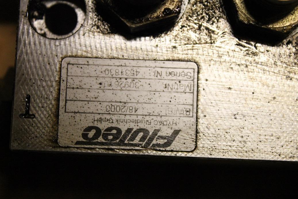 O&K MH Plus , New Holland - صمام هيدروليكي - حفارة دولاب: صورة 5 O&K MH Plus , New Holland - صمام هيدروليكي - حفارة دولاب: صورة 5