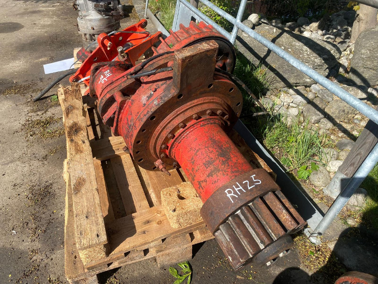 O&K RH 25 - أجزاء الهيكل السفلي - آلات البناء: صورة 4 O&K RH 25 - أجزاء الهيكل السفلي - آلات البناء: صورة 4